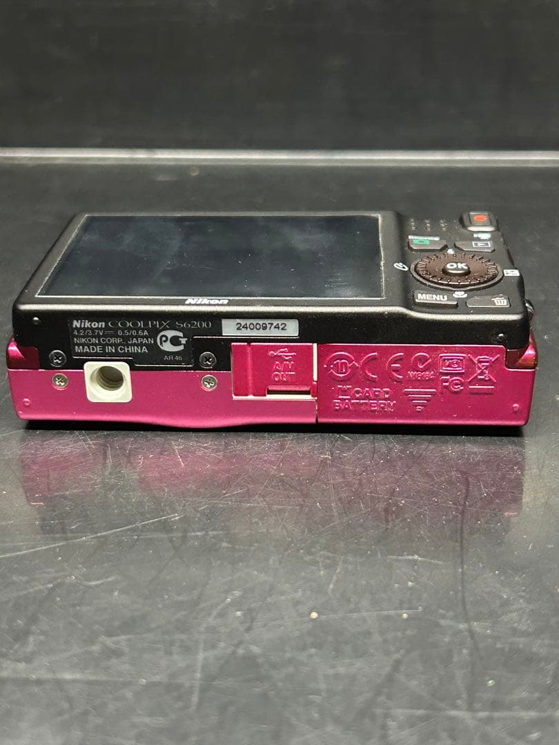 デジタルカメラ Nikon COOLPIX S6200