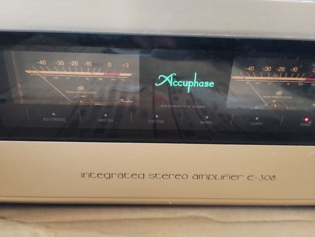 アンプ Accuphase E308