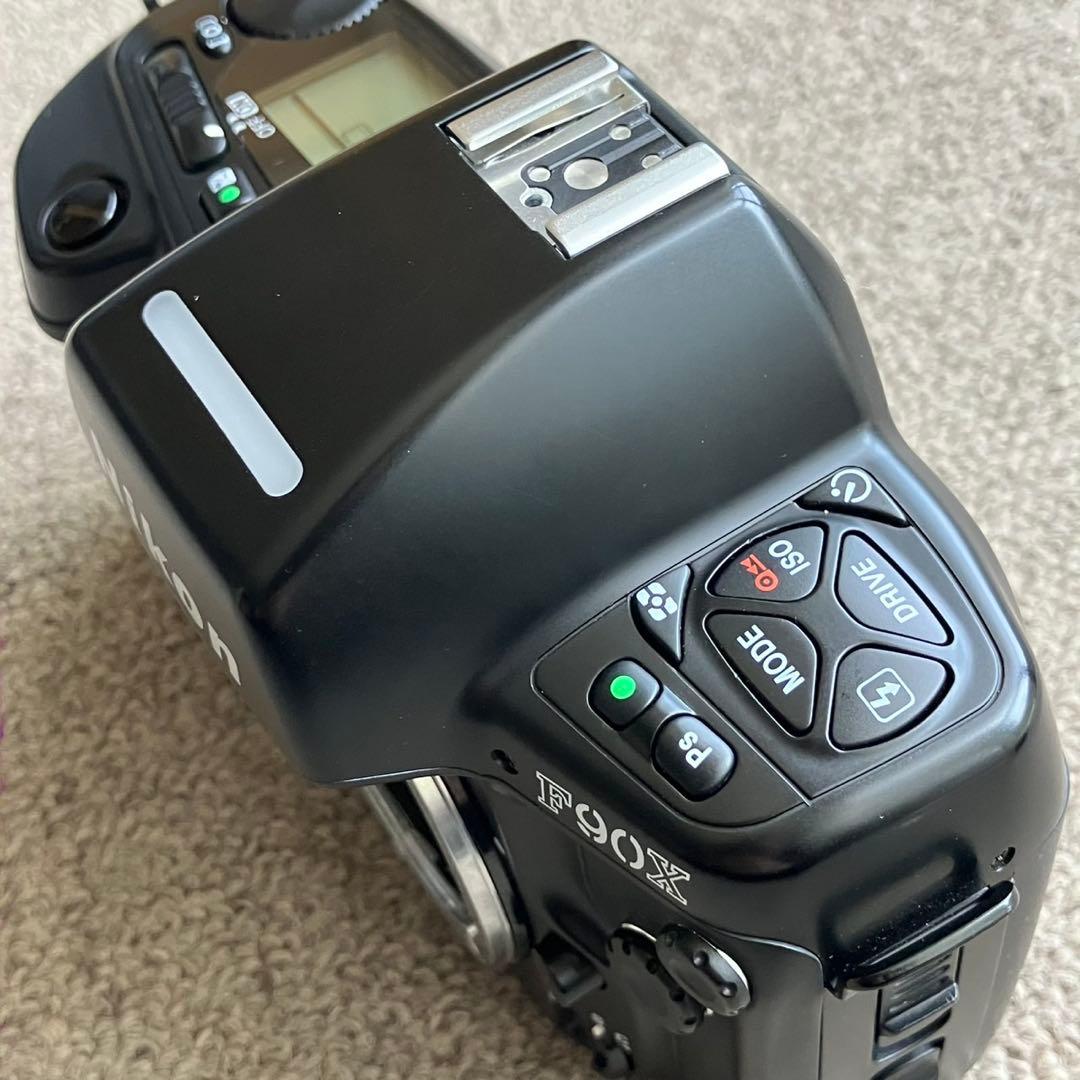 フィルムカメラ Nikon F90x + AF NIKKOR 28-70mm f3.5-4.5D