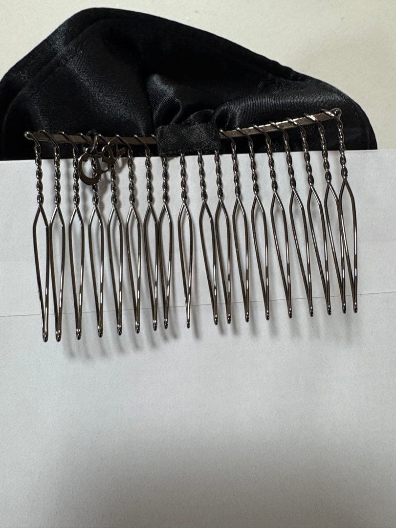 コンプレックスビズ　イージーコーム　クリスタルシャイニー　黒　美品　匿名配送