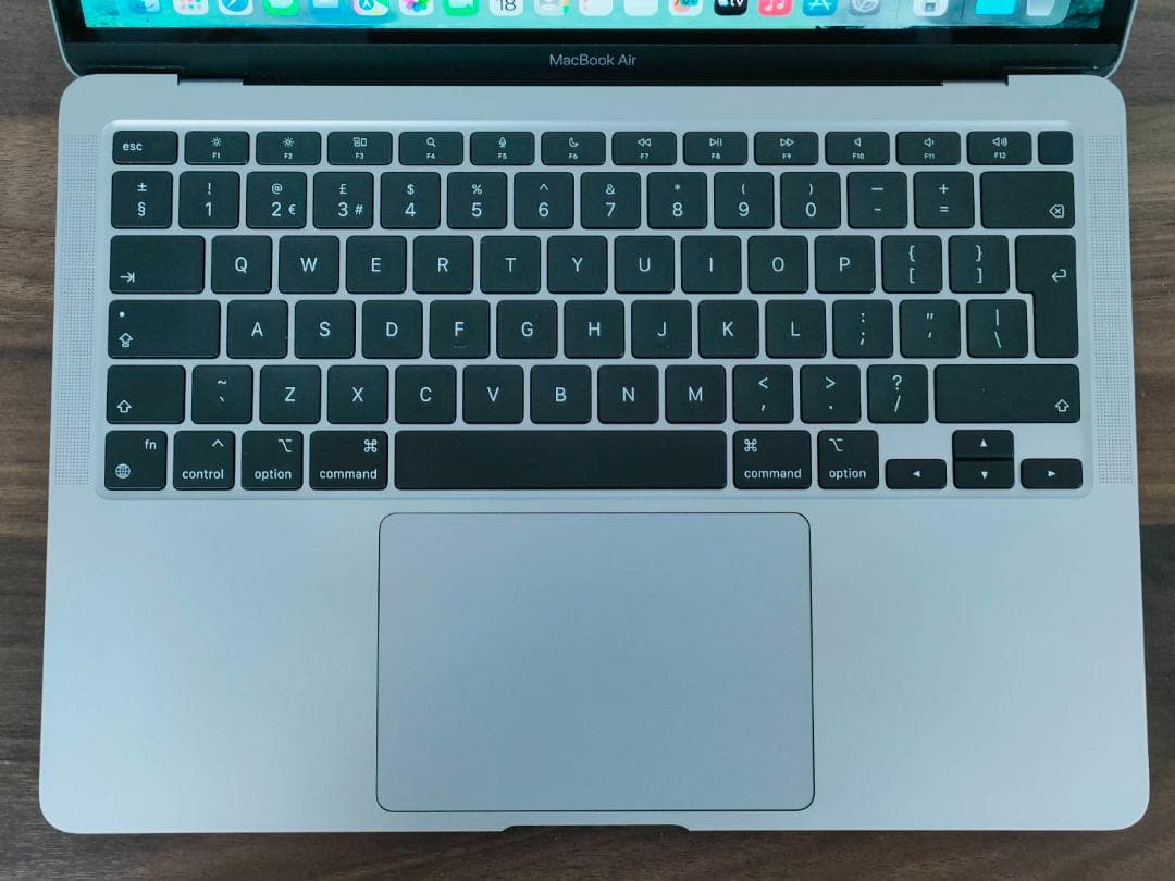 充電147 MacBook Air 2020 13型M1 512G USキーA7