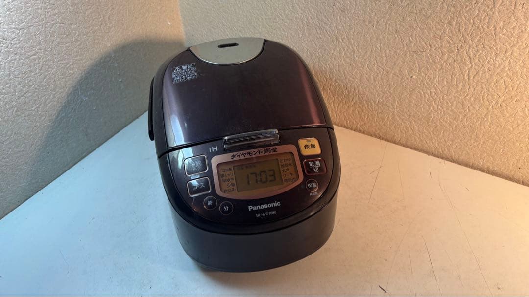 H*G様 デジタル表示のダイヤモンド釜炊飯器モデルSR-HVD1080