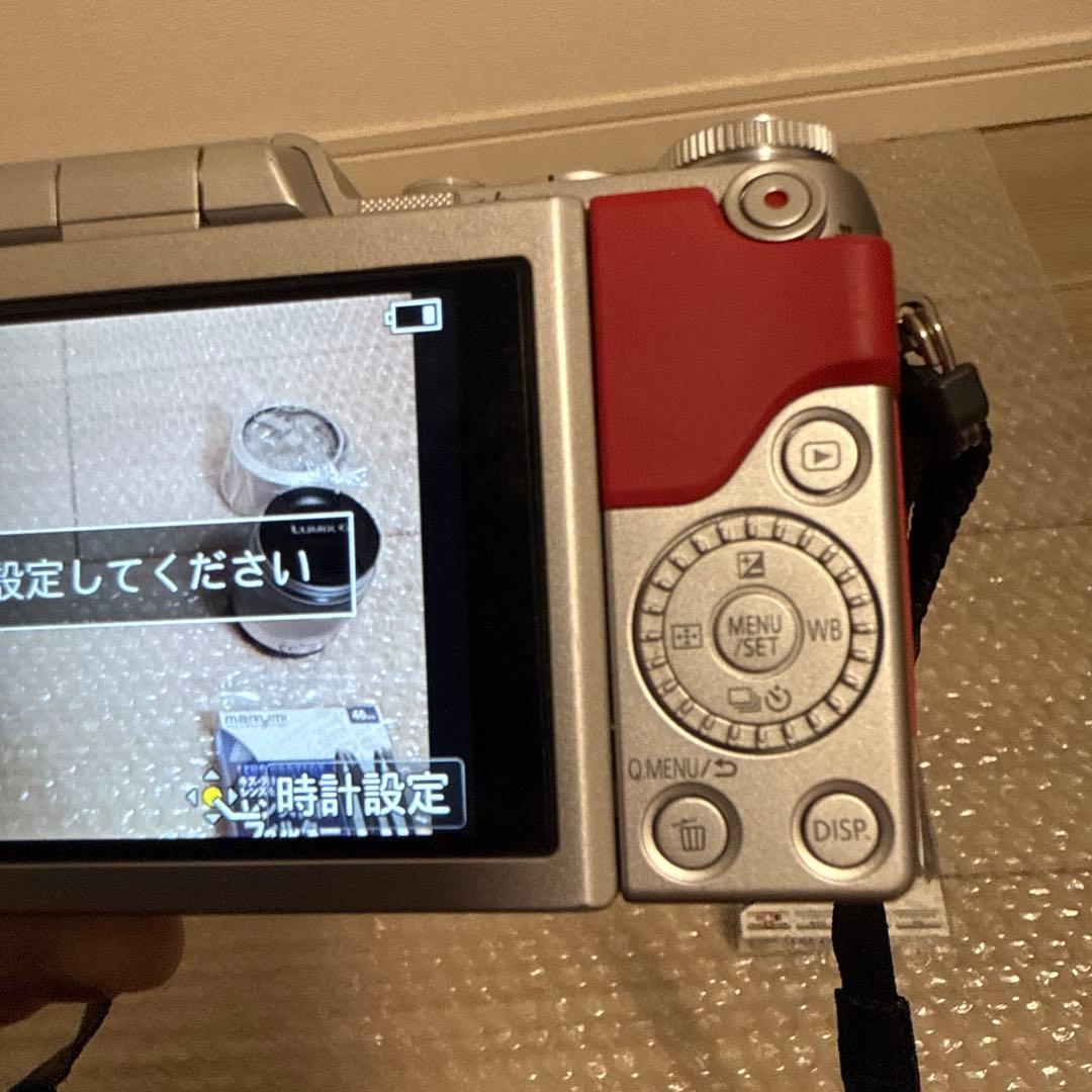 ミラーレス一眼　Panasonic DMC-GF7