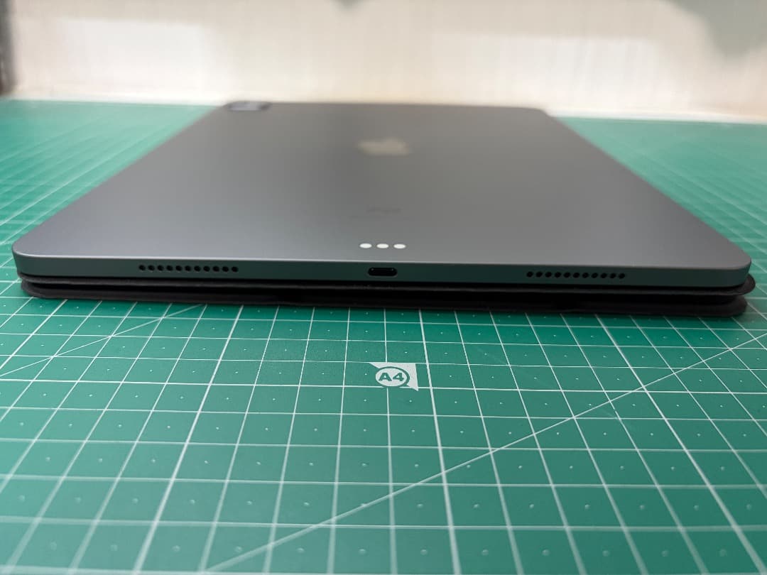 iPad Pro 12.9インチ （第5世代）128GB Wi-Fiモデル