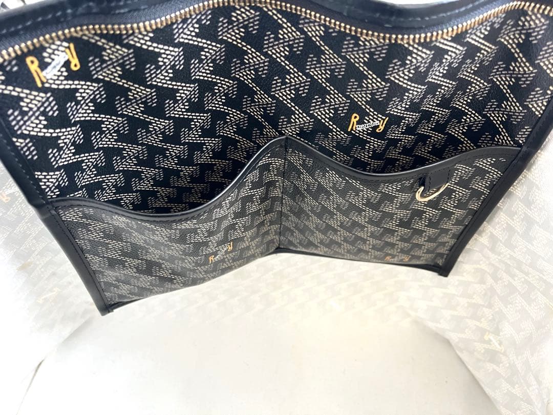 レザレクション　ラニウス　ワイド　トートバック　　　　ダークブラック