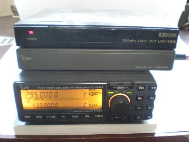 ICOM IC-901D＋UX-129(1200MH)＋UX－R91(受信機)
