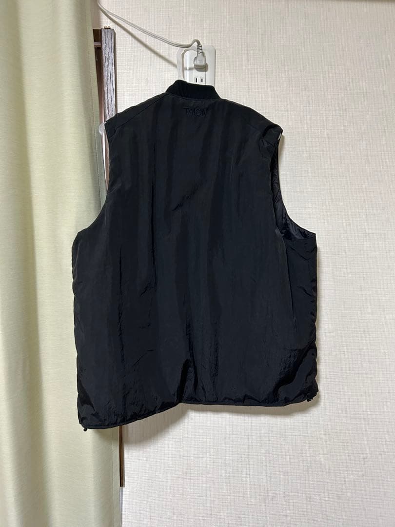 ジャケット・アウター TAION/RE Vertical quilt Rvs Down Vest