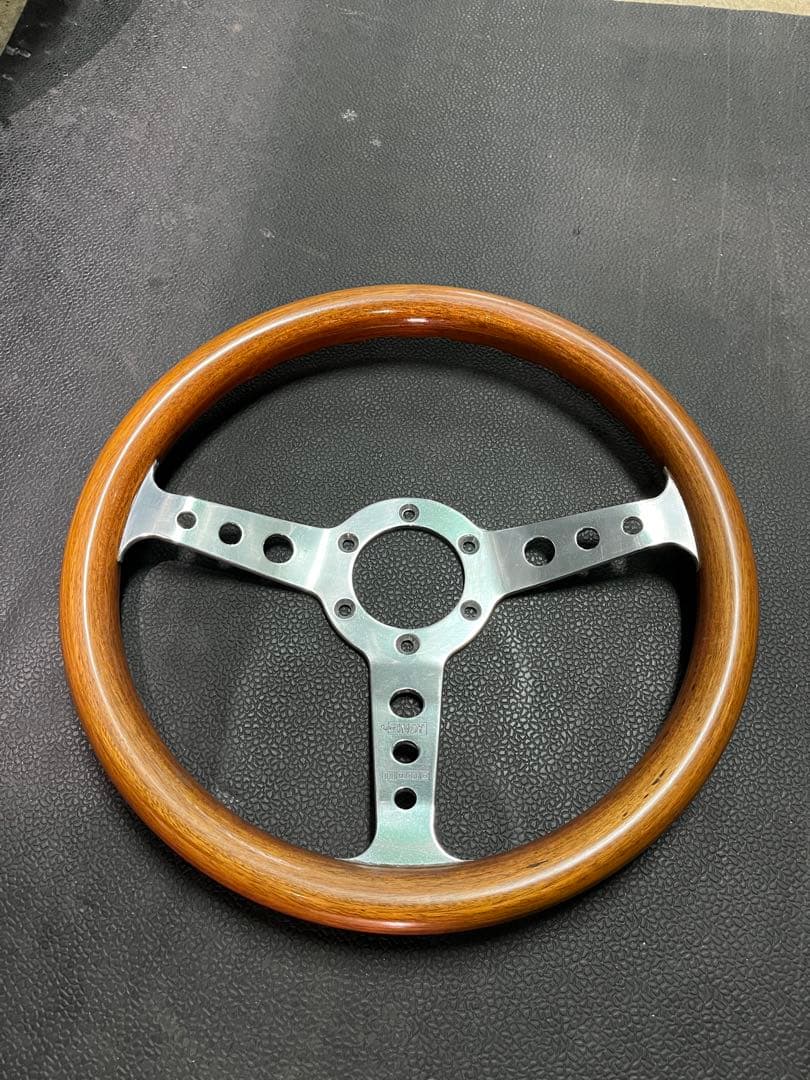 MOMO Super Indy ステアリングホイール