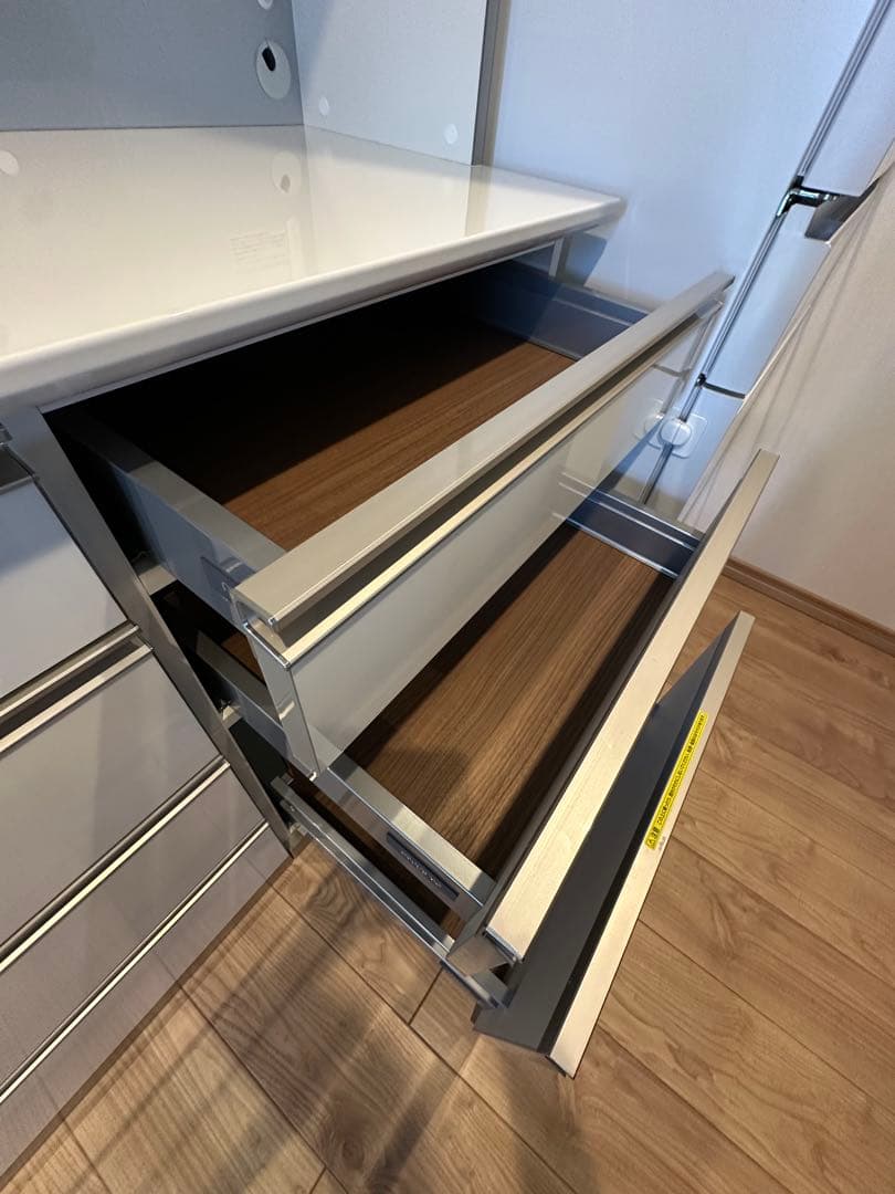 綾乃製作所　AXベイシス　パールホワイトキッチンカウンター　8月2日20時まで