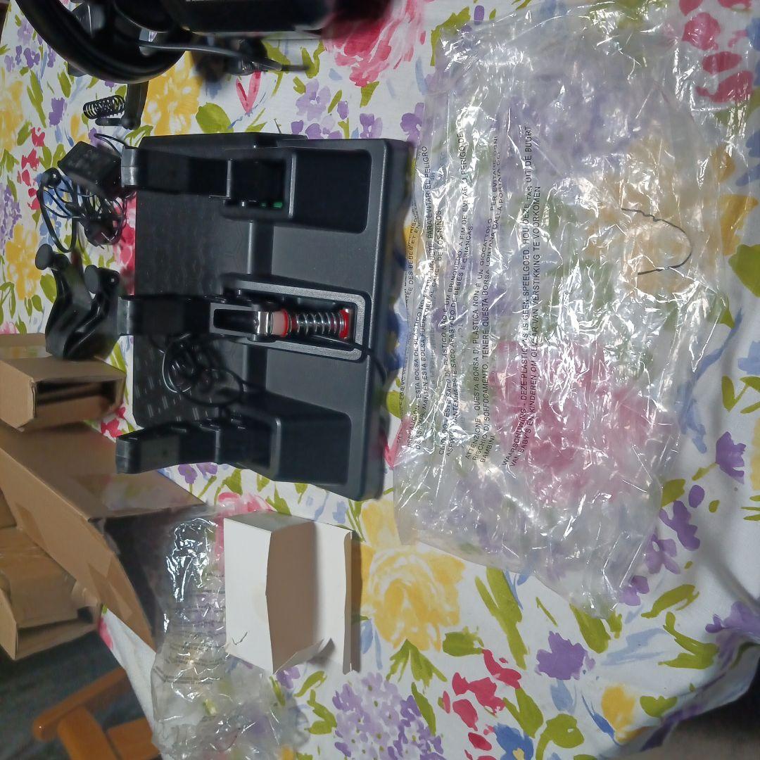 THRUSTMASTER T248 レーシングハンドル＋スタンド付き