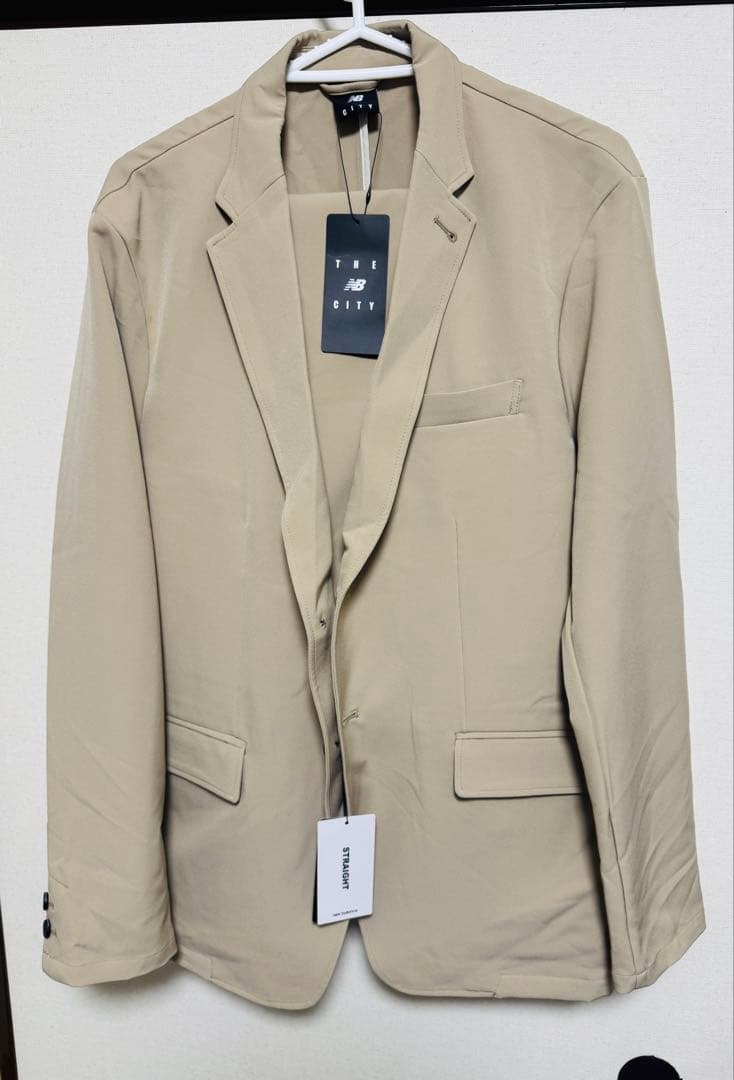 新品タグ付きNEW BALANCE THE CITY 上下セット