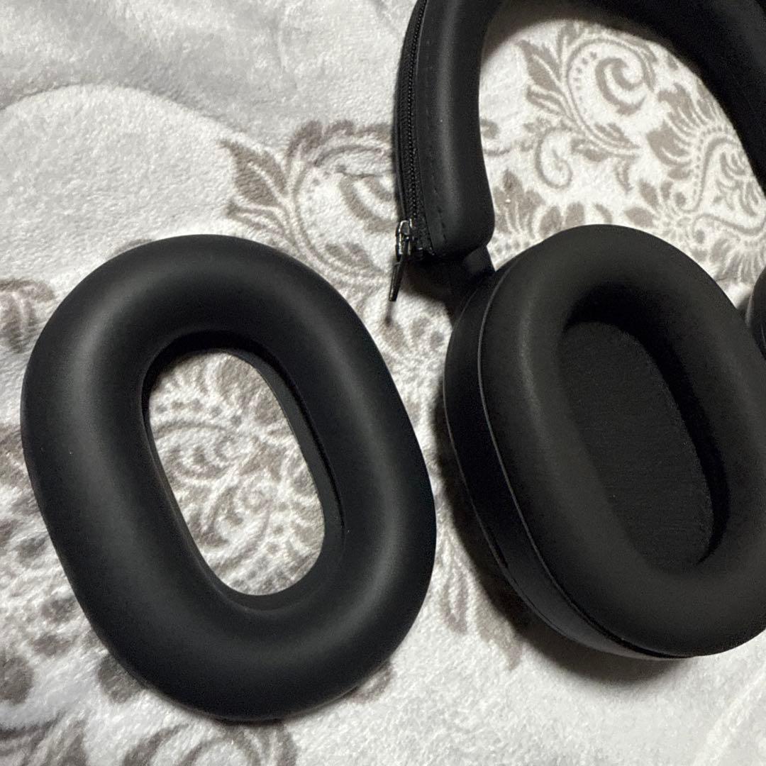 SONY ワイヤレスヘッドホン ブラック　WH-1000XM5