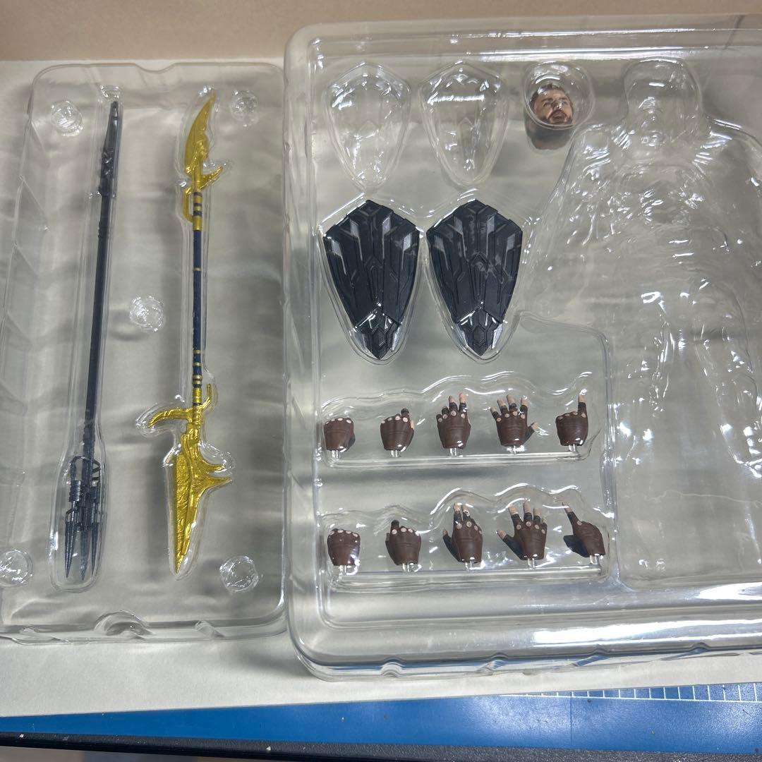 MAFEX122 キャプテンアメリカ　インフィニティウォーVer.