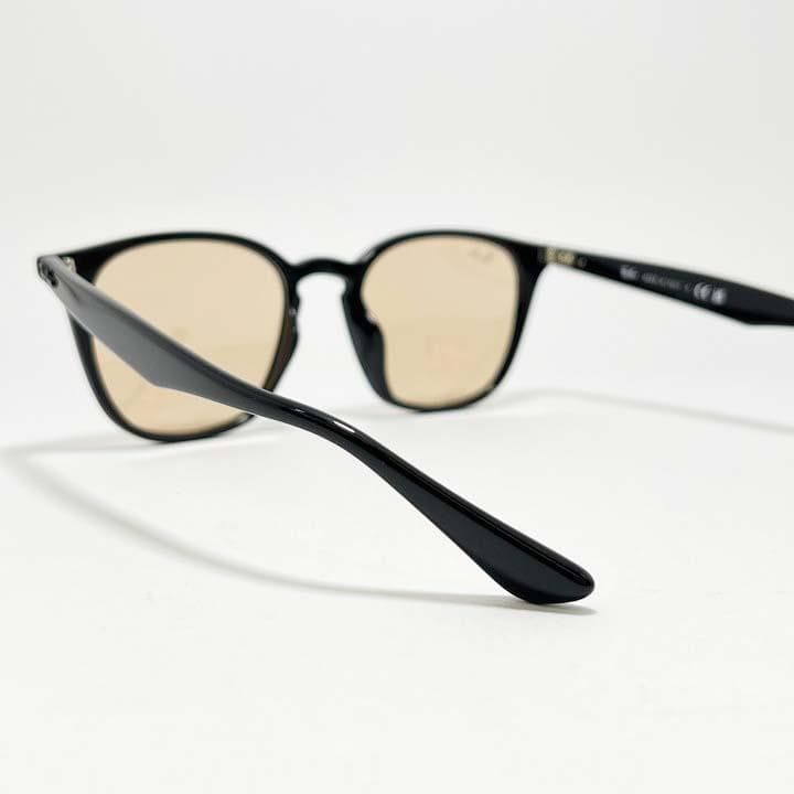 迅速配送！【RB4258F-601/93-52】レイバン サングラス ブラウン