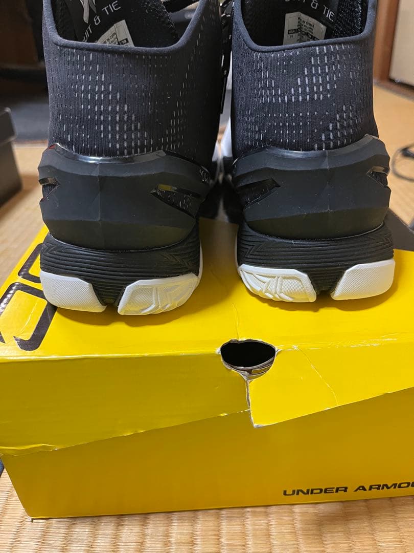 Under Armour Curry 2 suit&tie 29cm 中古品