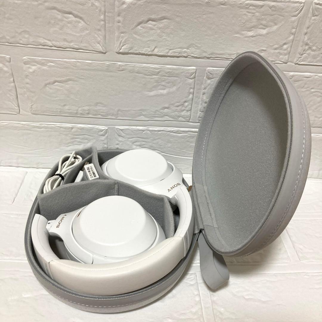 SONYワイヤレスヘッドホン サイレントホワイトWH-1000XM4 WM
