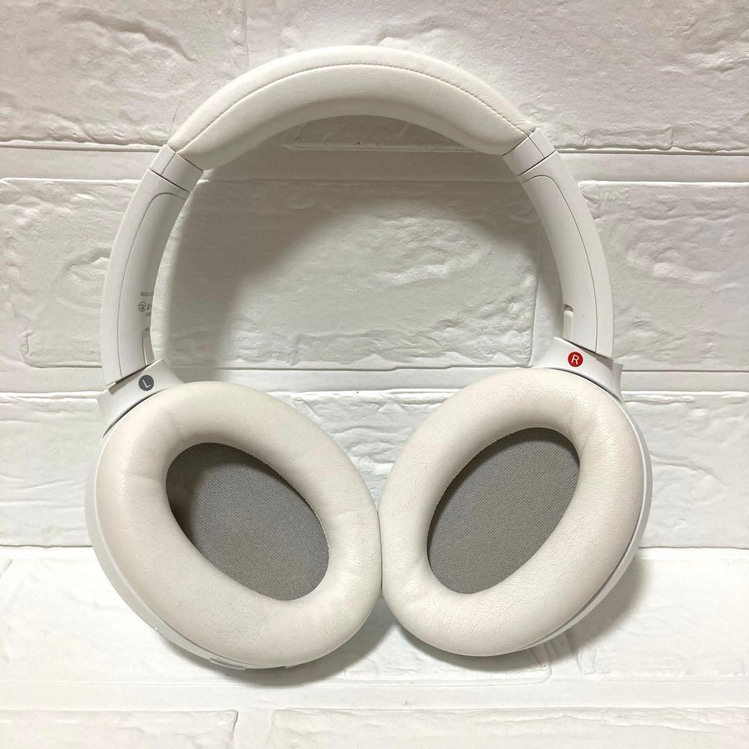 SONYワイヤレスヘッドホン サイレントホワイトWH-1000XM4 WM