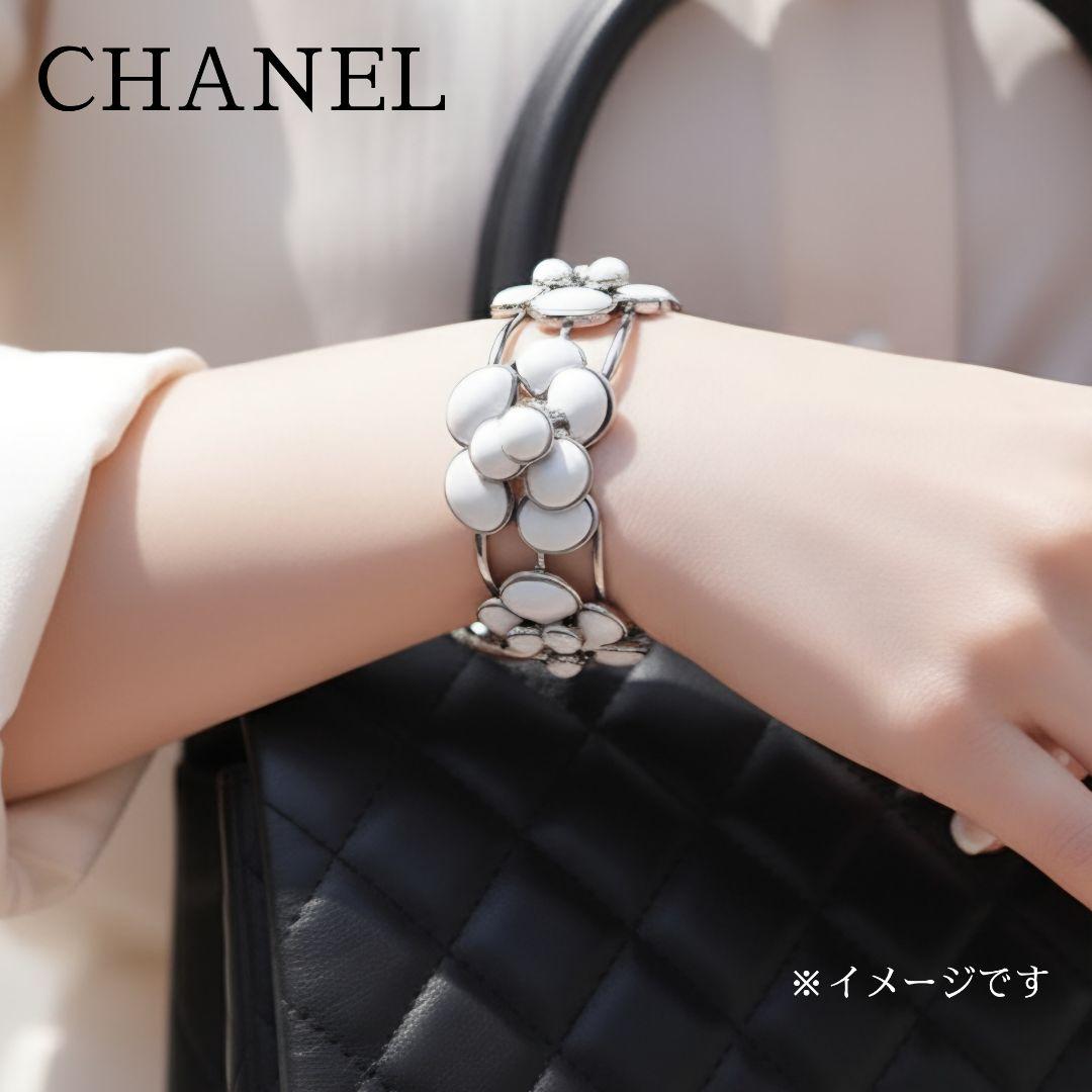 ⭐CHANEL⭐　シャネル　カメリア　バングル　ストーン　ホワイト　98C