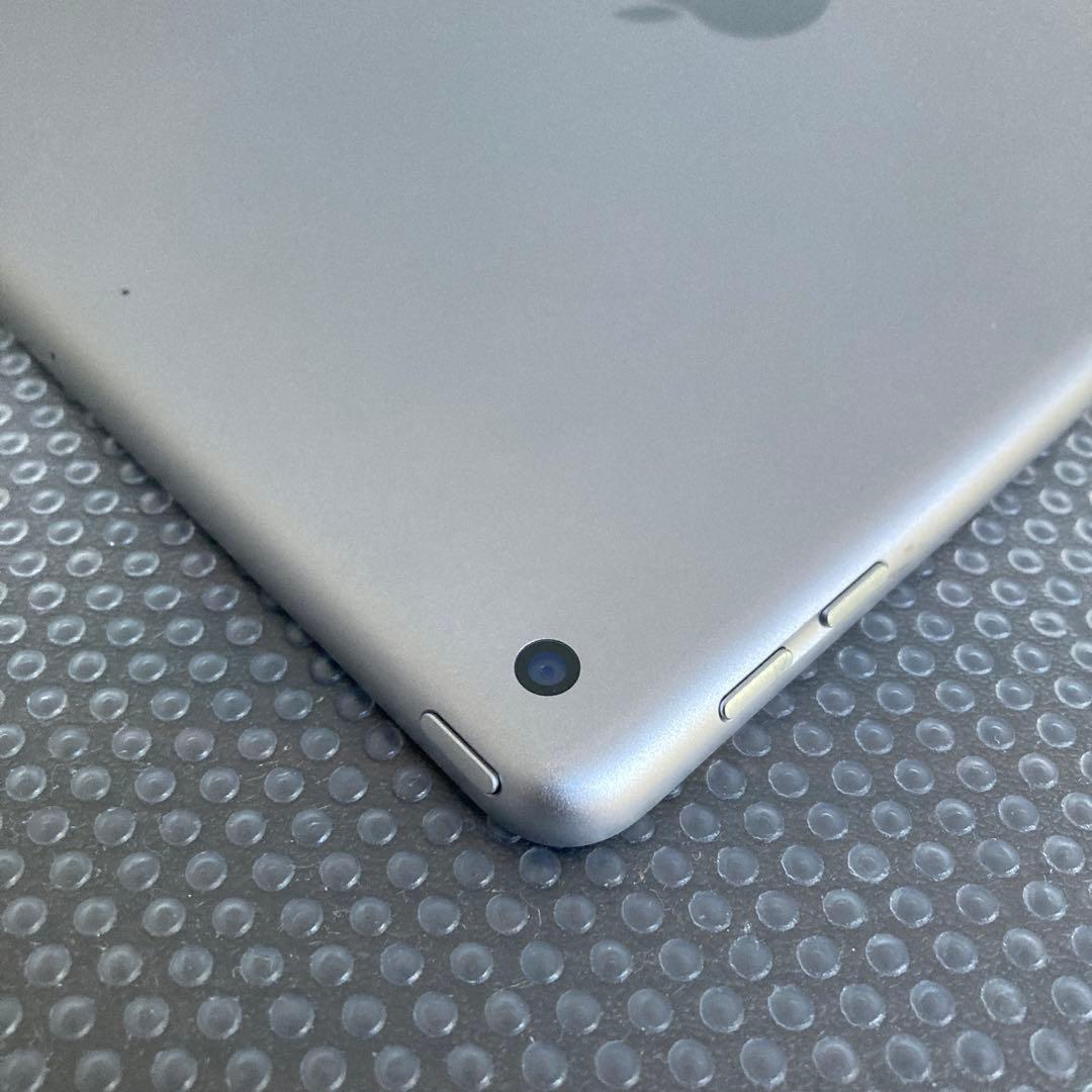 555【早い者勝ち】電池ほぼ新品☆iPad6第6世代 32GB WIFIモデル☆