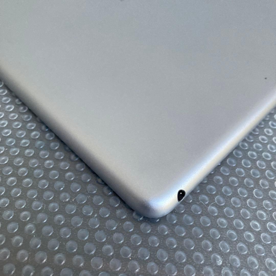 555【早い者勝ち】電池ほぼ新品☆iPad6第6世代 32GB WIFIモデル☆