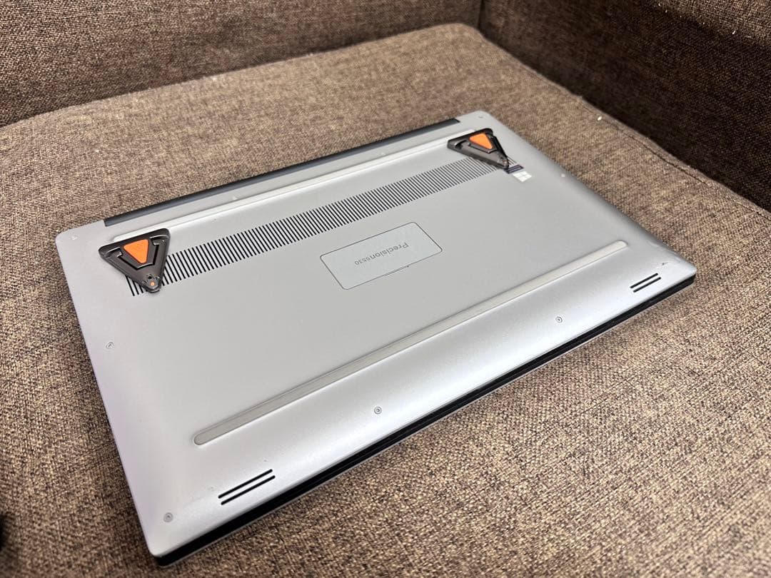 DELL 5530 touch screen 4K オフィス　i7-16GB