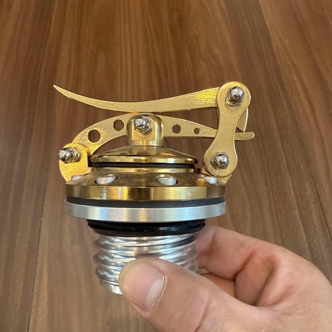 ハーレー　真鍮　燃料タンクキャップ