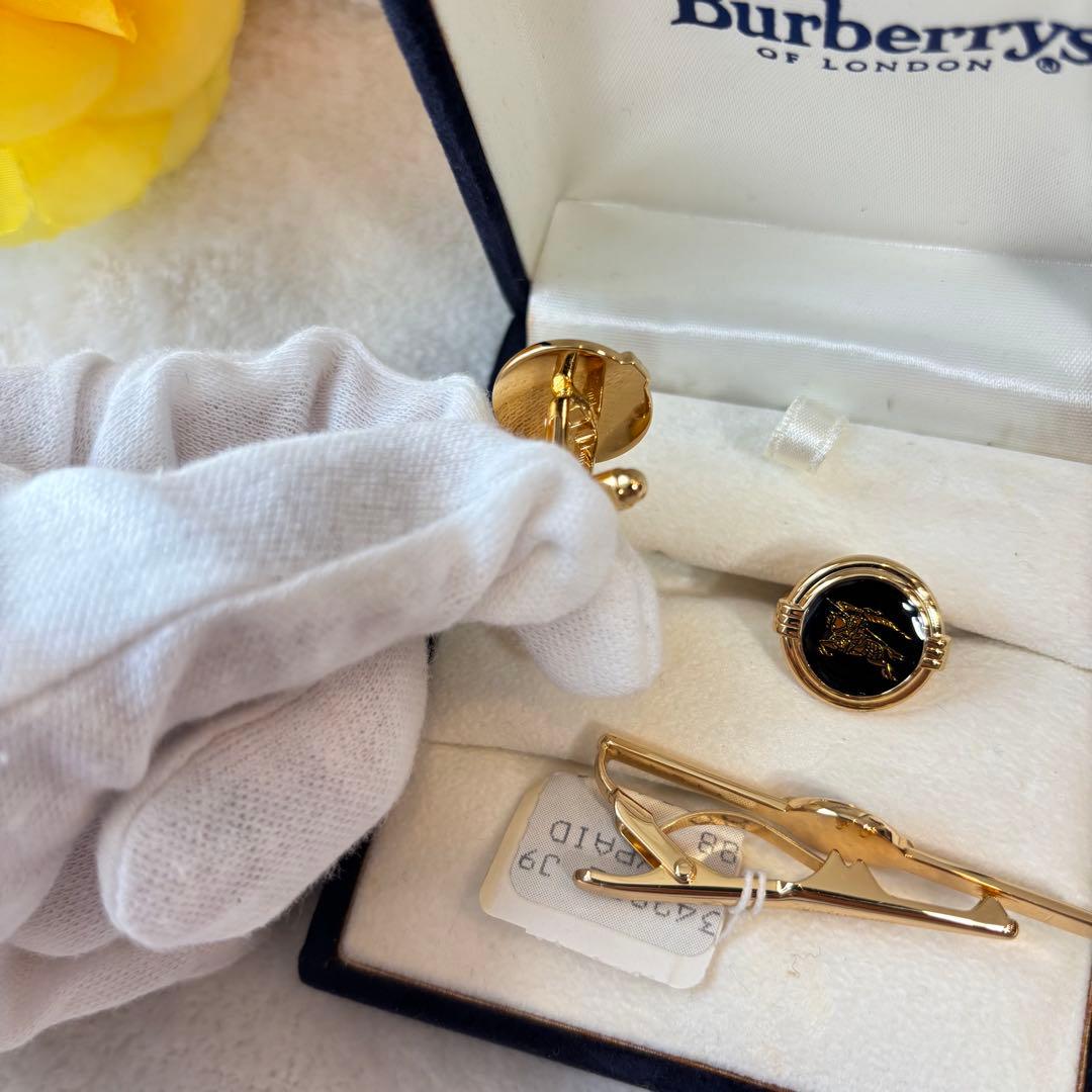 新品未使用✨　Burberry バーバリー　ネクタイピン　カフスセット　金金具