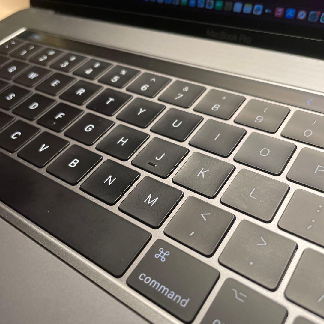 MacBook Pro Mid 2017 15インチ Touch Bar 512