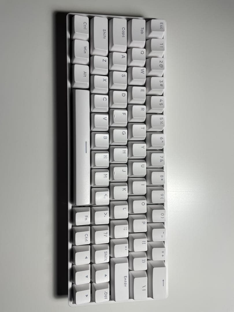 HM66 マグネティックキーボード ホワイト