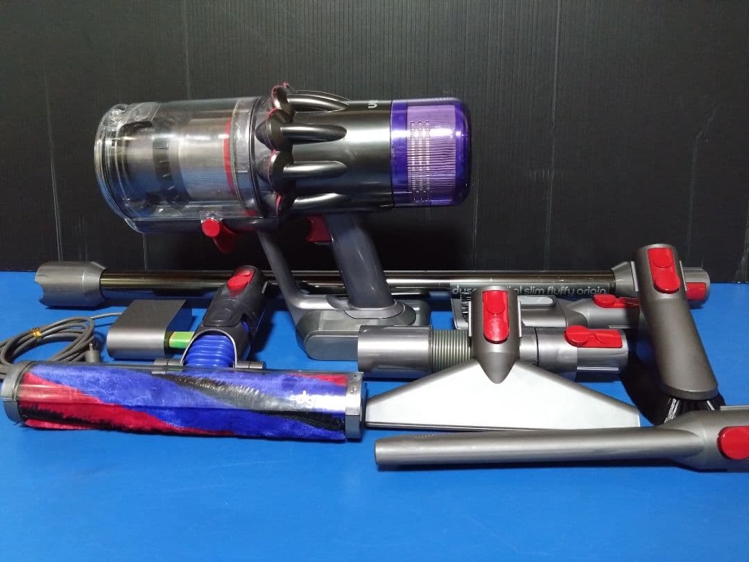 人気機種！状態良好！dyson‼️デジタルスリムフィラフィ SV18②