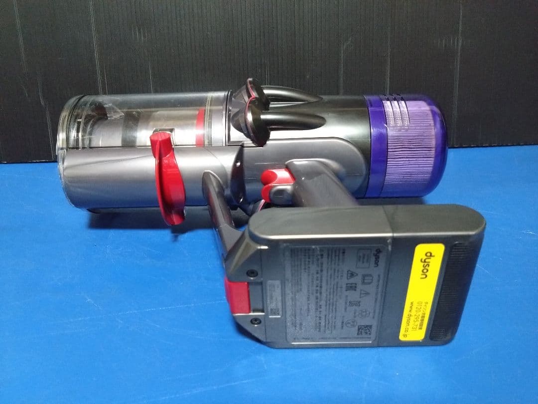 人気機種！状態良好！dyson‼️デジタルスリムフィラフィ SV18②