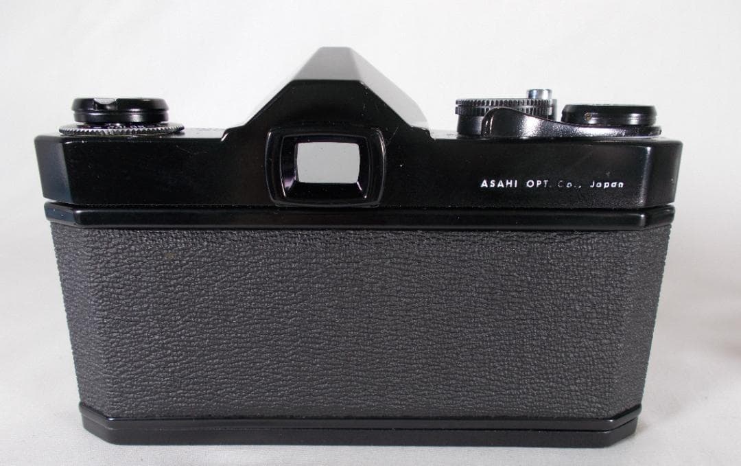 フィルムカメラ 整備済 完動品　Pentax SP　+ f/3.5　L184