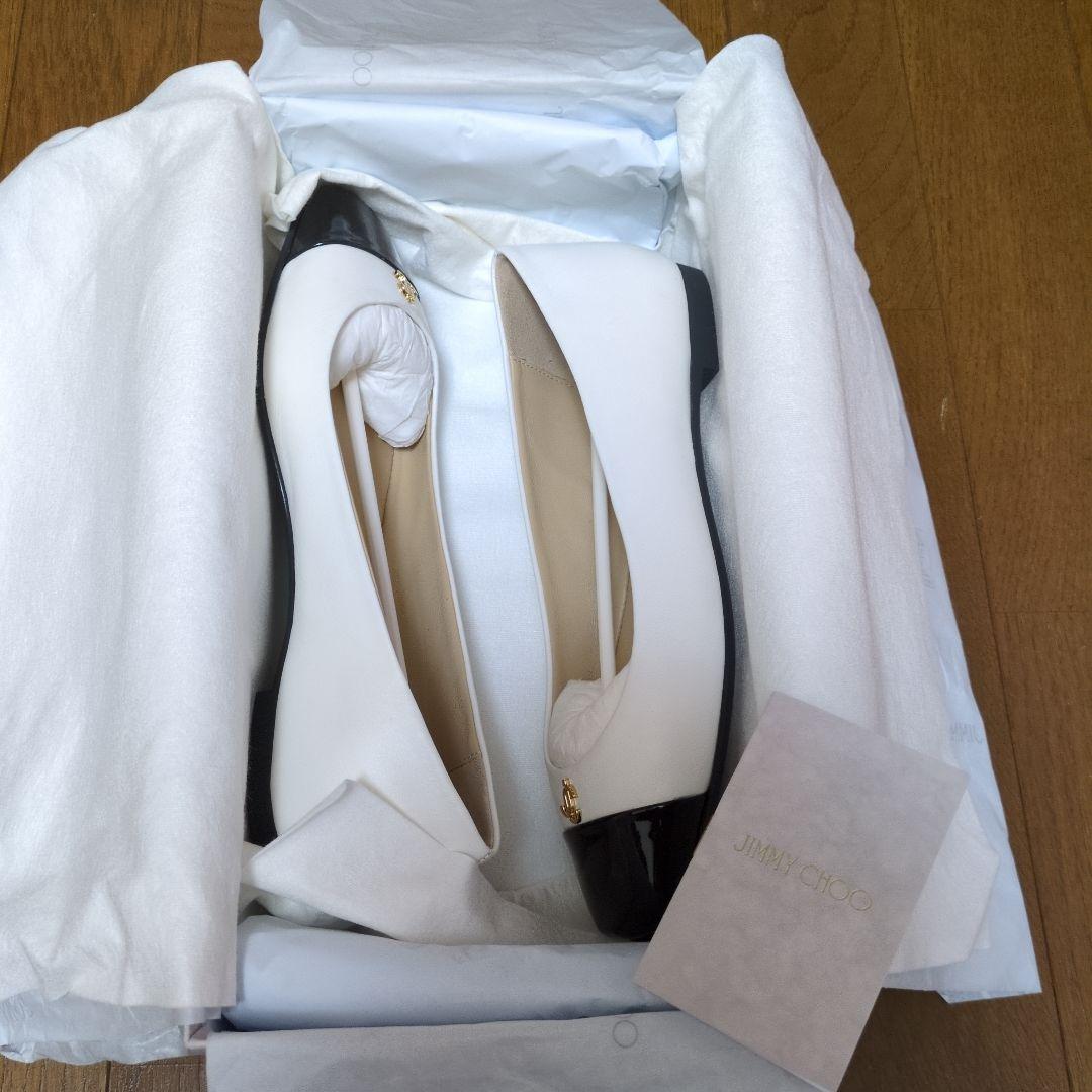 ジミー・チュウ　フラットシューズ