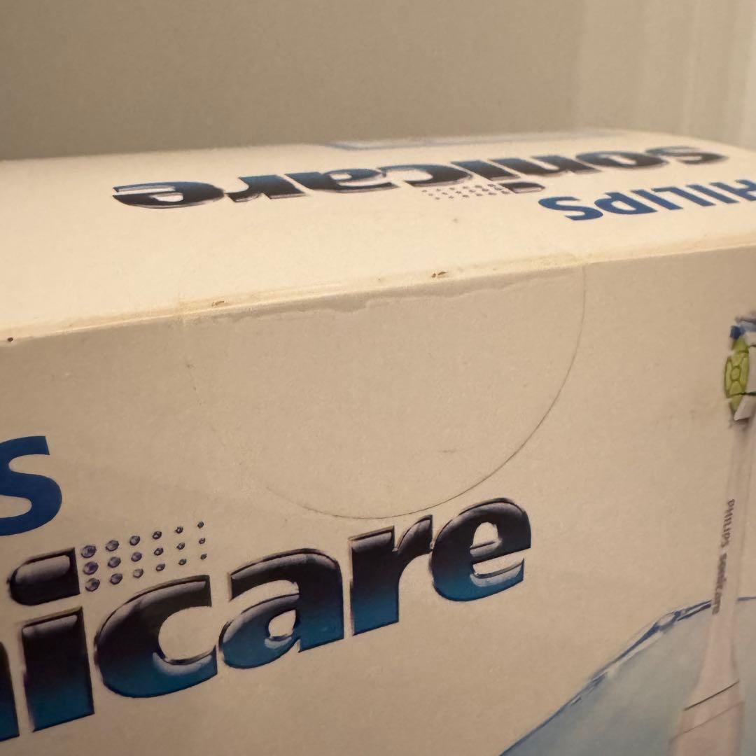【新品】PHILIPS Sonicare HealthyWhite + 本体