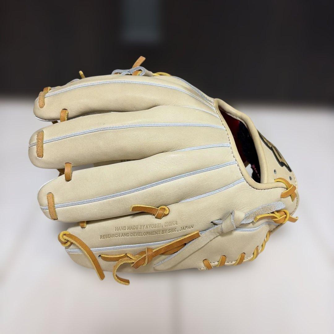 美品　SSK 硬式用 グローブ（グラブ） 内野手用　プロエッジ アドヴァンスド