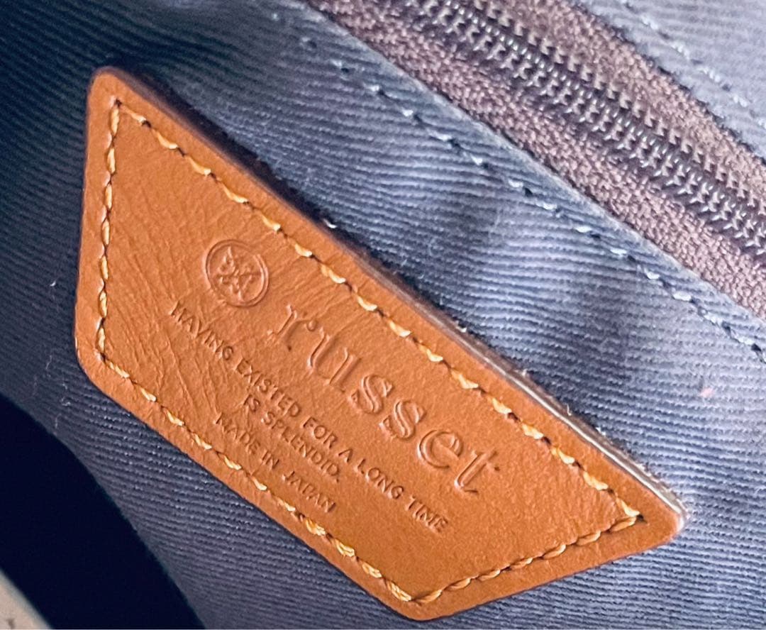 ⭐️russet ラシット　オフホワイト　未使用　高級感満載⭐️斜め掛けバック付き