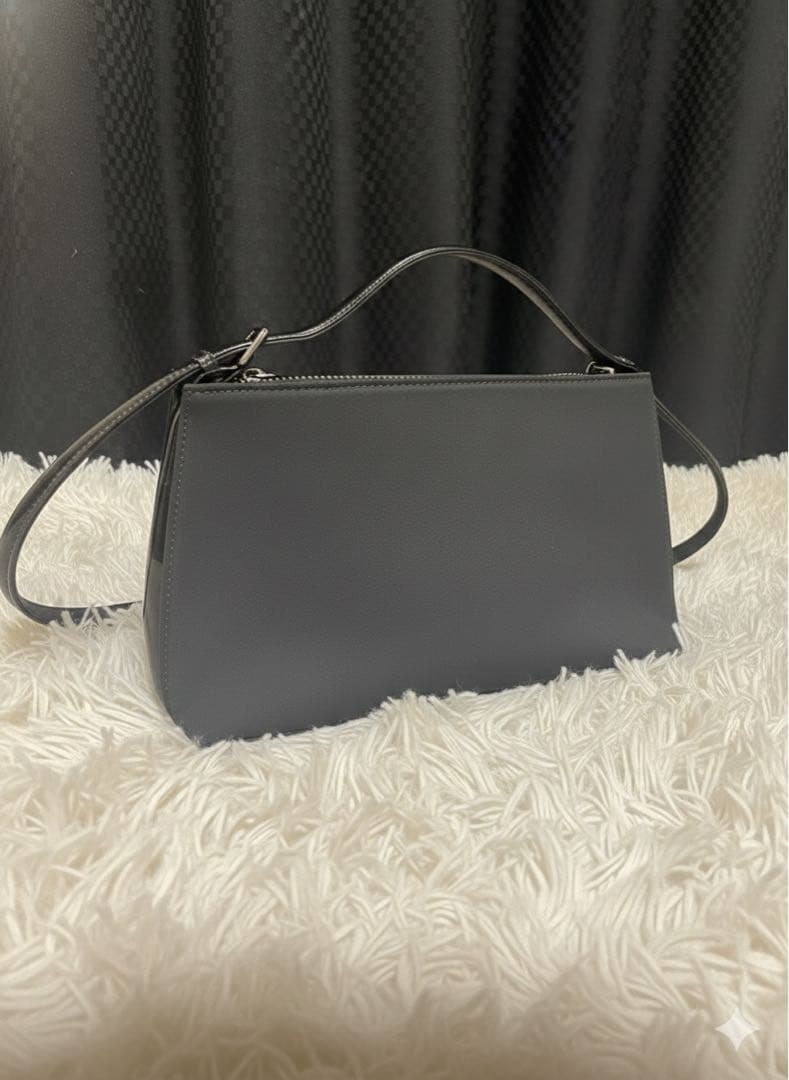 BALENCIAGA ショルダー サブバッグ　パーティバッグ　ポーチ