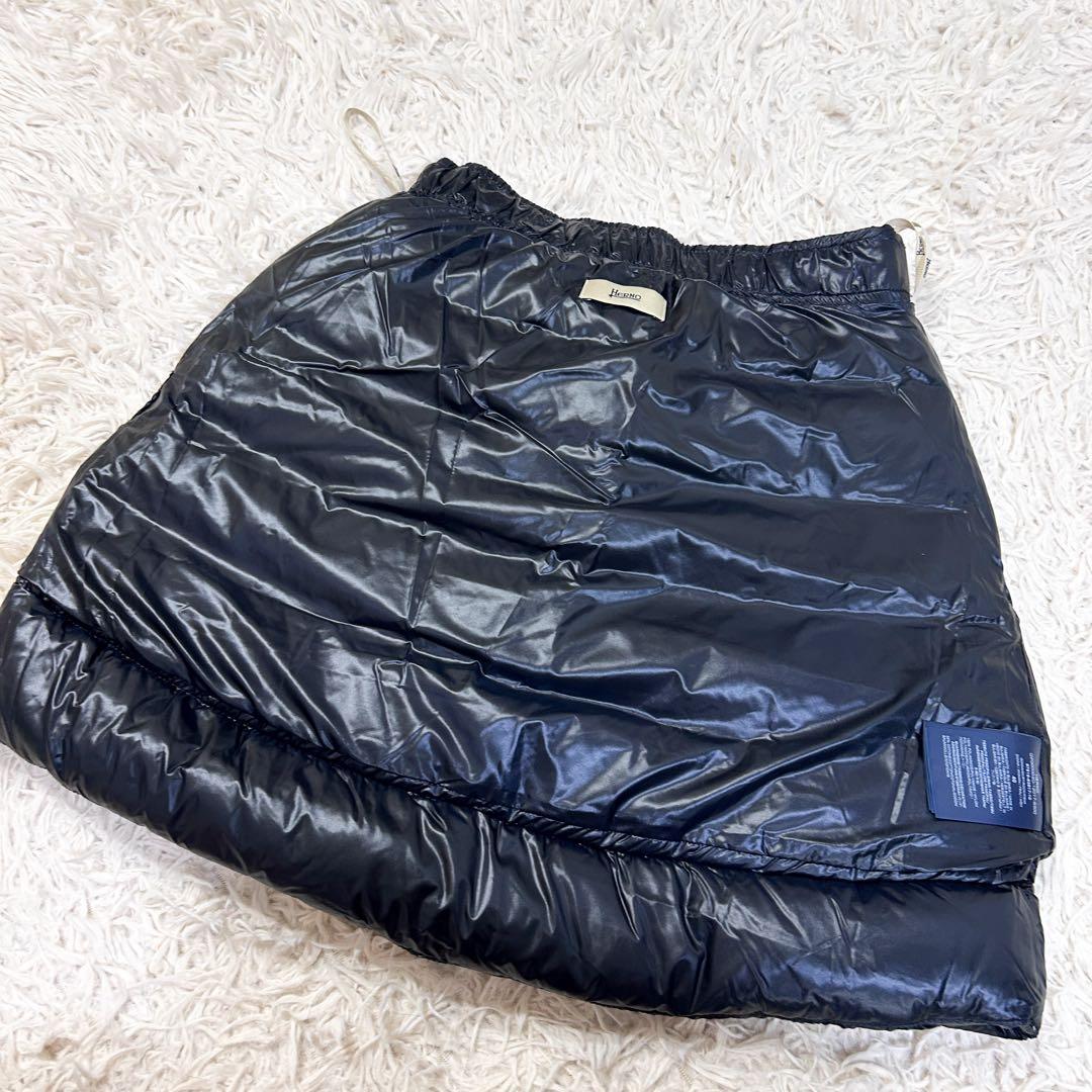 未使用✨HERNO ナイロンミニスカート 40 ネイビー ダウンスカート