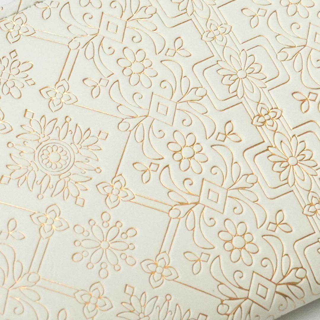 【未使用新品】友禅文庫 ゴールド箔押し 薄型ファスナー長財布