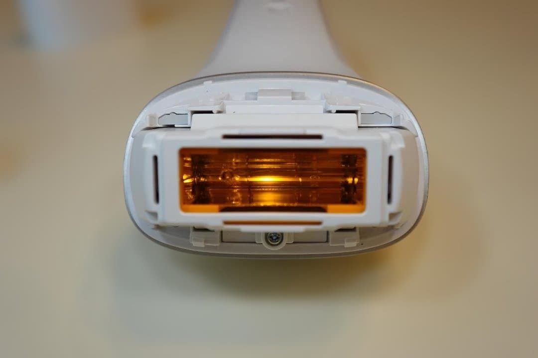 【値引き】Panasonic ES-WH77 光エステ美顔器