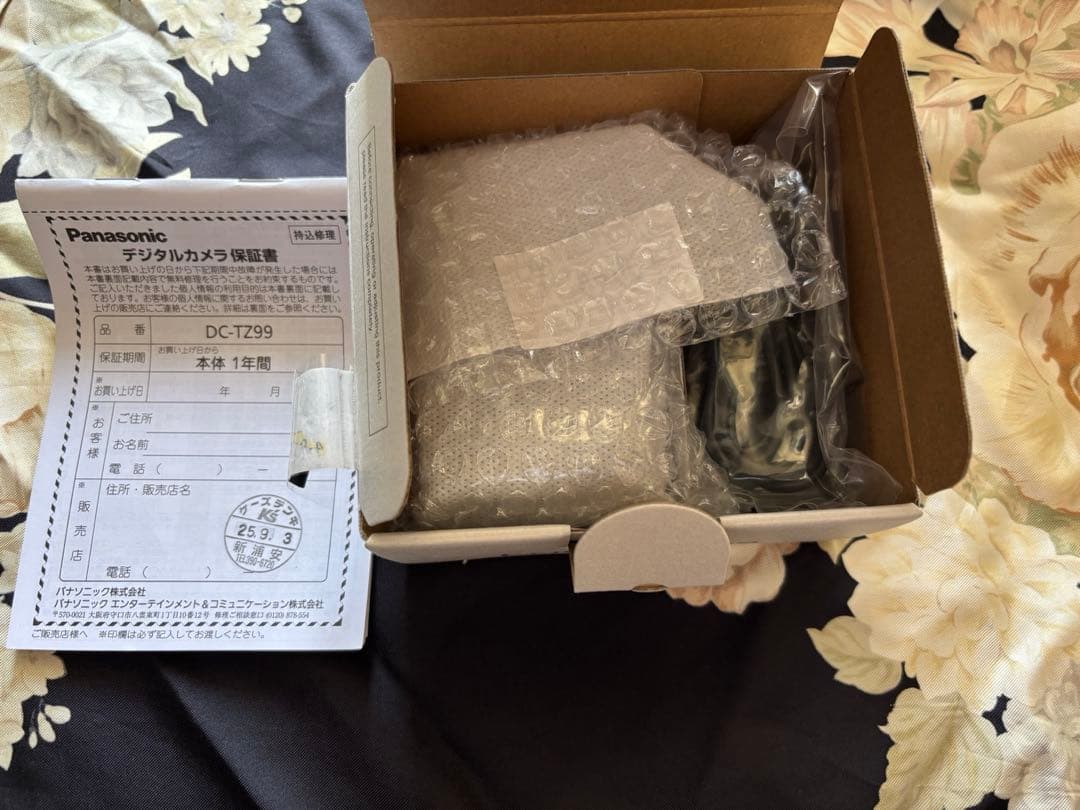 K*Y様 破格Panasonic LUMIX TZ99デジタルカメラ新品付属品