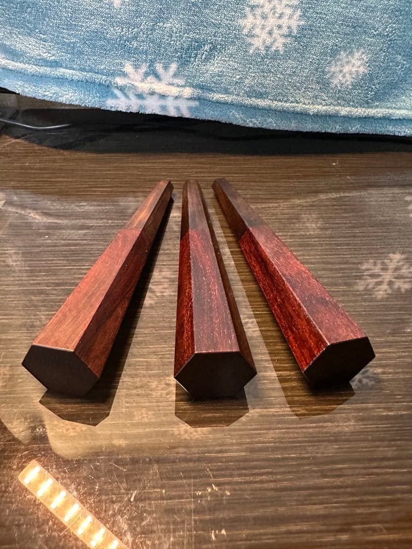 本日限定値下【新品美品】 三味線用　糸巻き　紅木(寿六、8.5分)未削