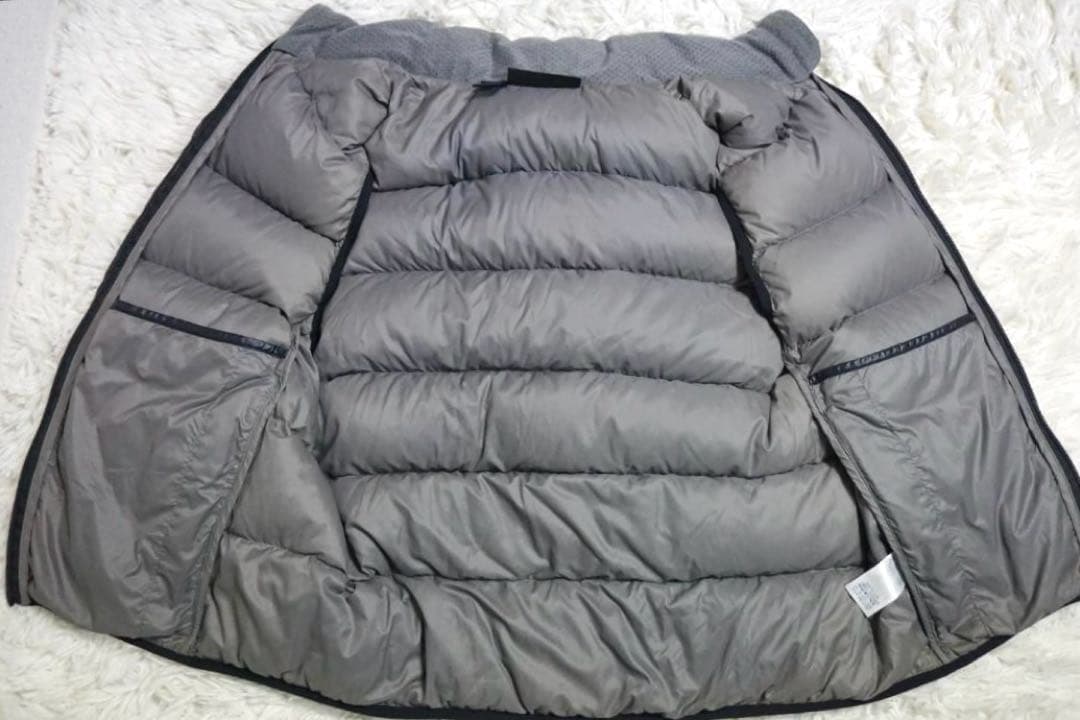 モンベル　ライトアルパイン ダウンベスト　黒