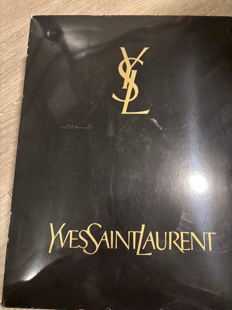 Y Yves Saint Laurentシーツ、UGGブーツまとめて