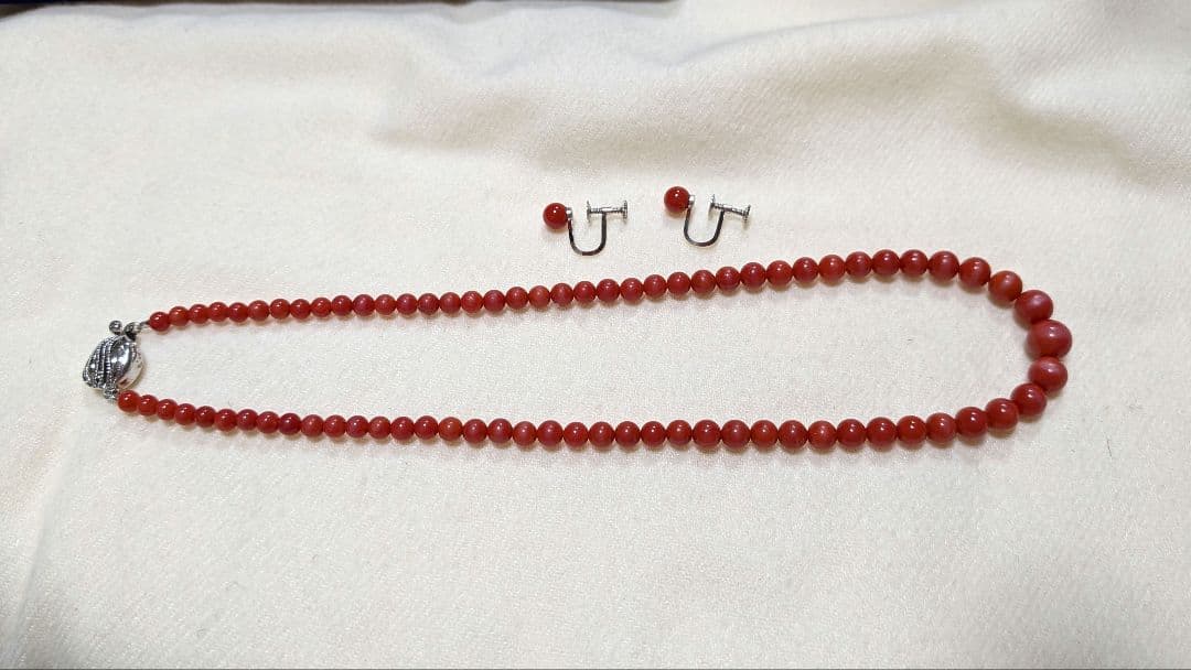 赤珊瑚 サンゴ ネックレスとイヤリング silver 刻印 あり