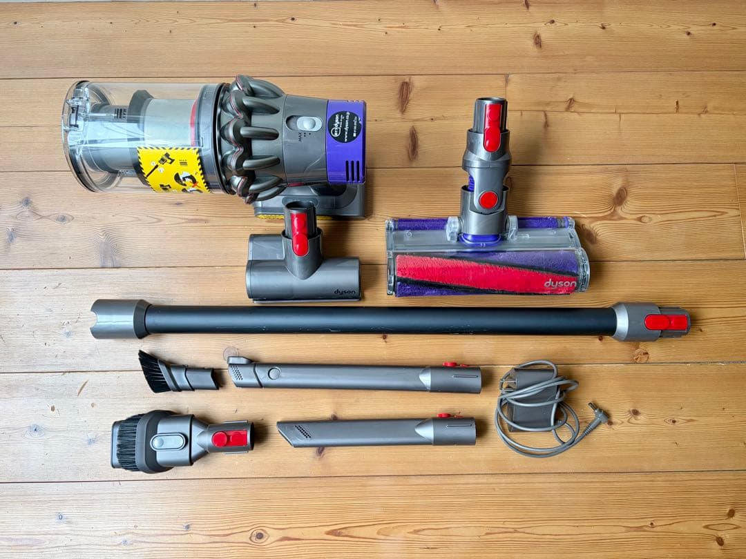 ダイソン SV12 充電式コードレスクリーナー 限定カラー