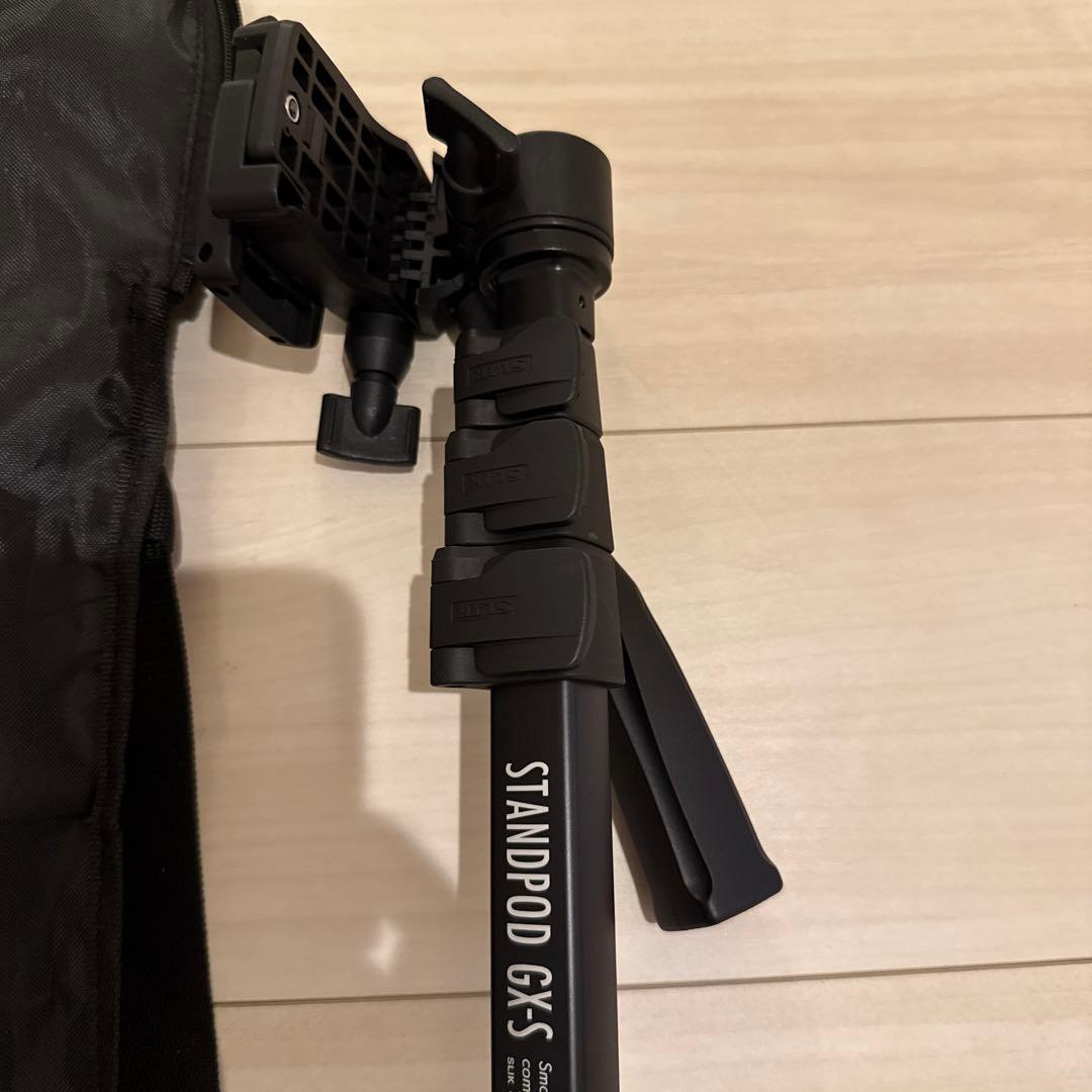 Panasonic HC-V495M ビデオカメラ 本体・スタンド・ケース付き