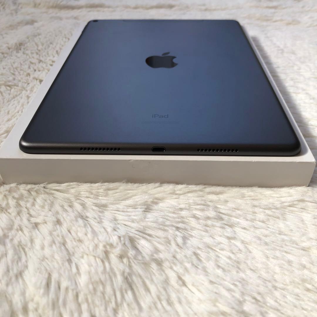 【限定価格】iPad Air3 256GB SIMフリー 【すぐ発送】【付属品】