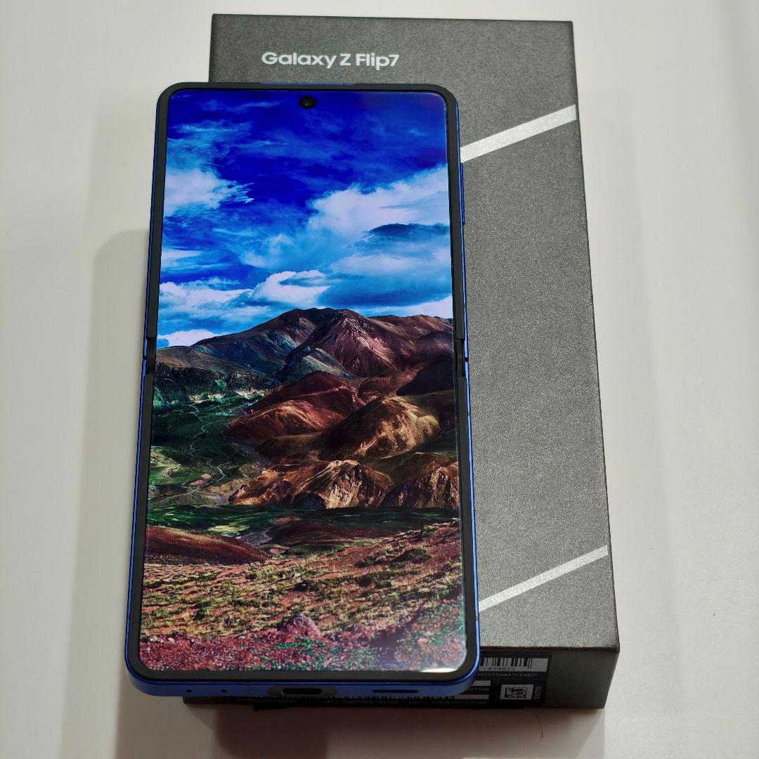 【値段交渉可能】Galaxy Z Flip 7 ブルシャドウ 512GB 韓国版