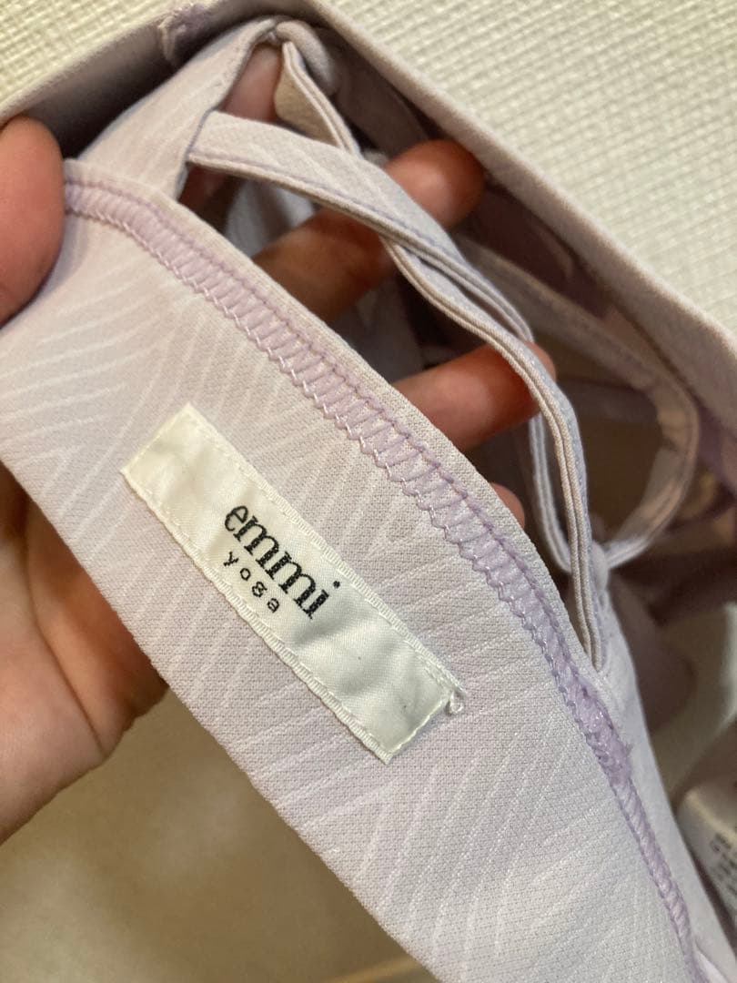 極美　emmi yoga エミヨガ　ヨガウェア　シンプル　速乾機能　S